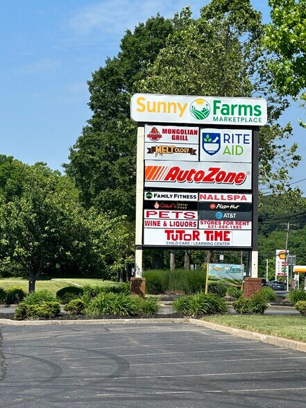More Photos Of 846-900 Middle Country Rd, Middle Island, Middle Island Unknown For Lease