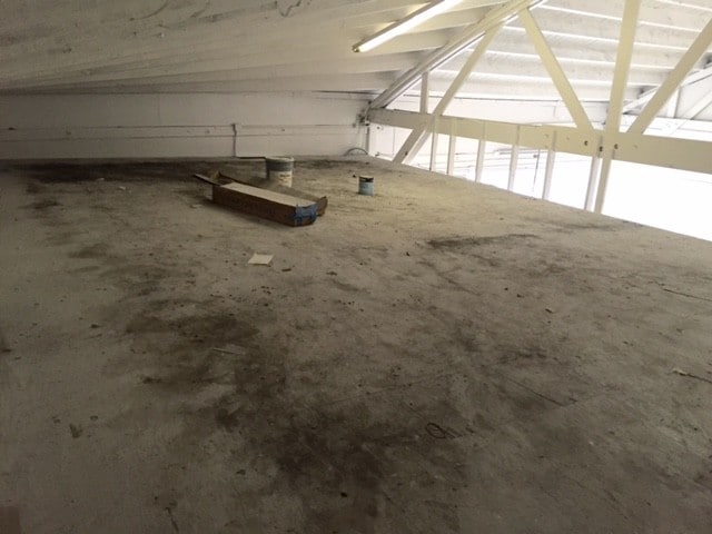 More Photos Of 704 S Railroad Ave, San Mateo Warehouse For Lease