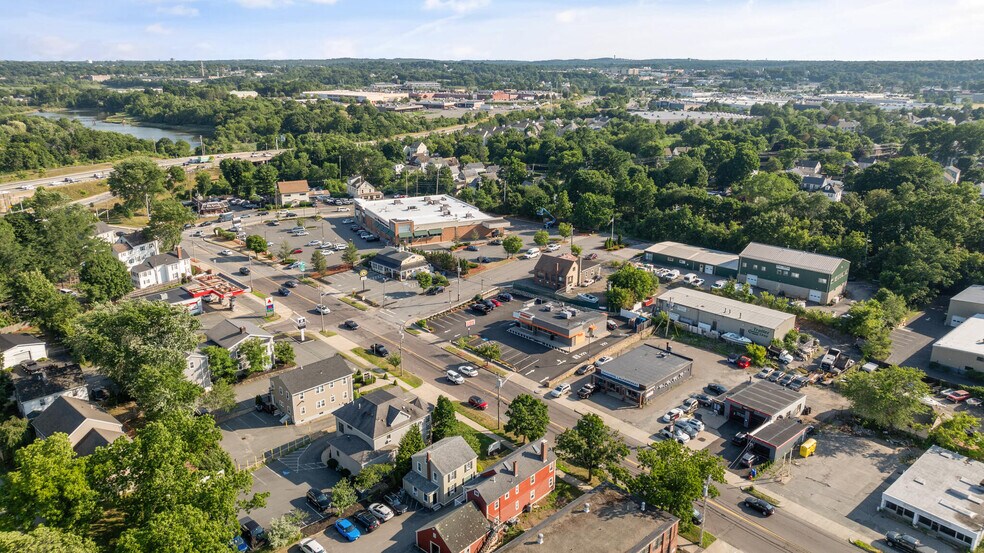 More Photos Of 92 1/2 High St, Danvers Office Residential For Sale