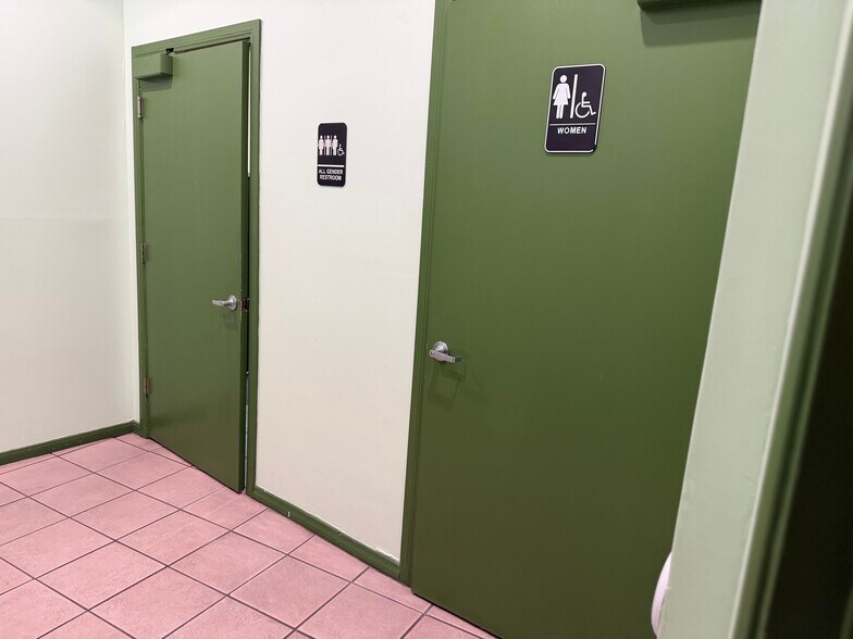 More Photos Of 1389-1391 Westwood Blvd, Los Angeles Storefront For Lease