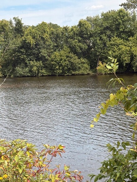 More Photos Of 1000 W Main St, Merrill Auto Repair For Sale