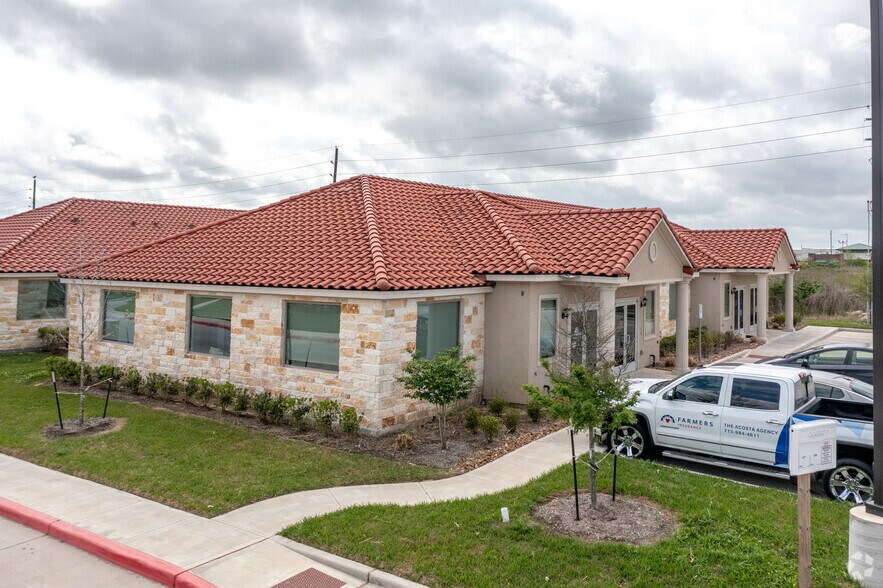 More Photos Of 2743 Smith Ranch Rd, Pearland Unknown For Lease