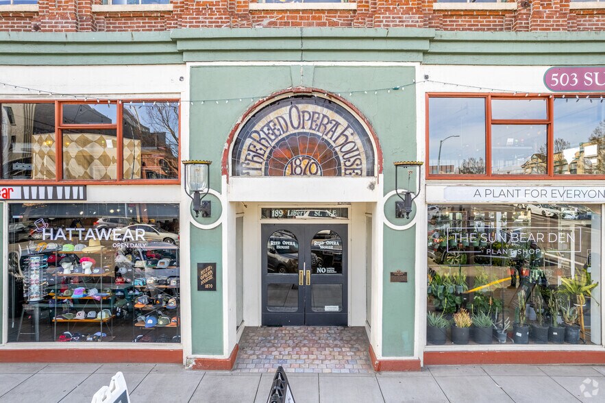 More Photos Of 189 Liberty St NE, Salem General Retail For Lease