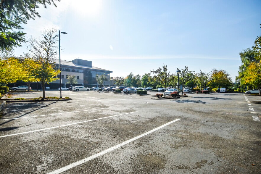More Photos Of 4200 6th Ave SE, Lacey Office For Lease