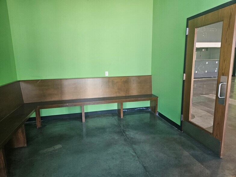 More Photos Of 3308 S Bryant Ave, Edmond Unknown For Lease