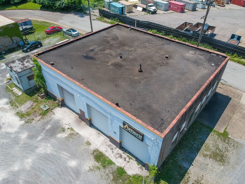 More Photos Of 98 Sproul St, McKees Rocks Truck Terminal For Sale
