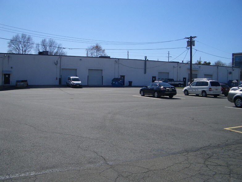 Primary Photo Of 741 Alexander Rd, Princeton Light Manufacturing For Lease