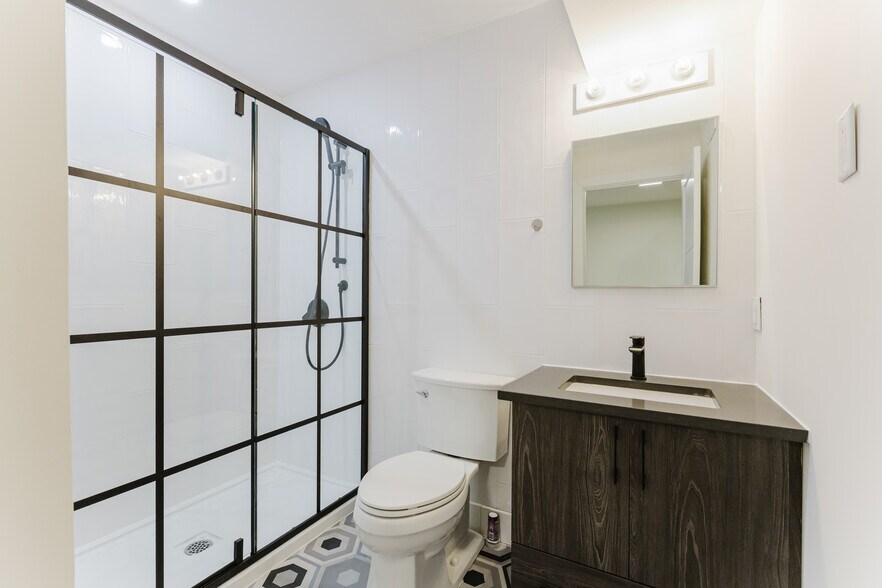 More Photos Of 62 Columbus Av, Ottawa Multifamily For Sale