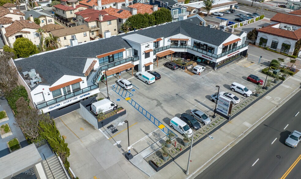 More Photos Of 234 S Pacific Coast Hwy, Redondo Beach Unknown For Lease