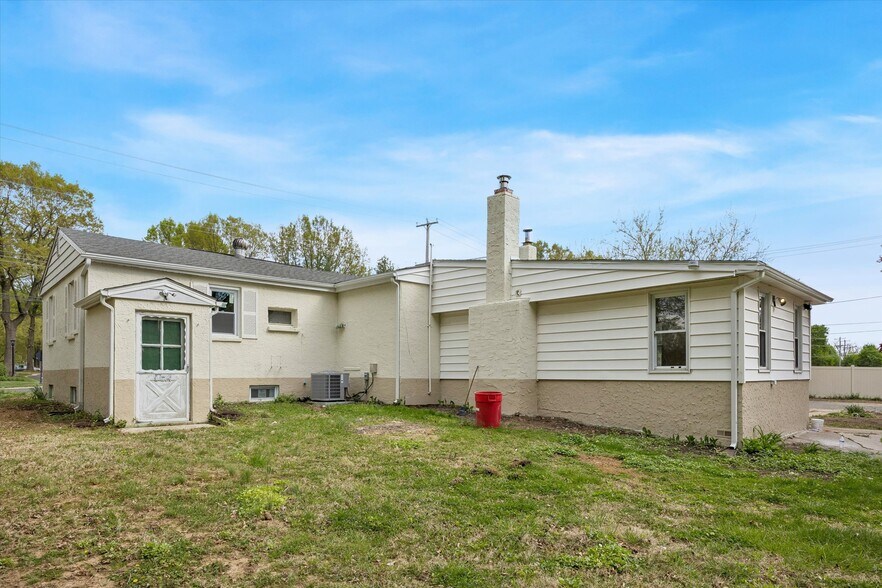 More Photos Of 102 Bristol Oxford Valley Rd, Langhorne Specialty For Lease