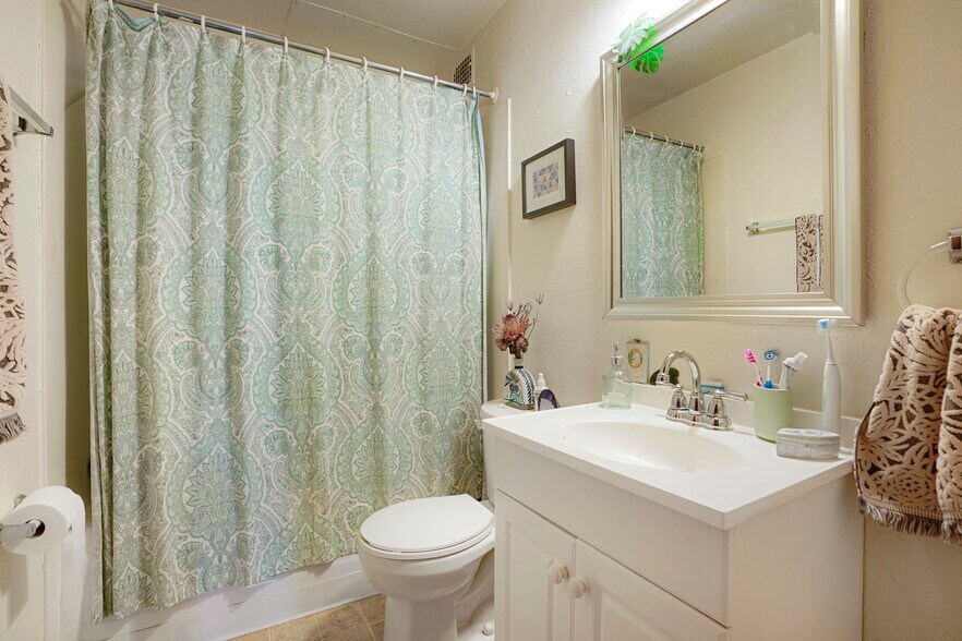 More Photos Of 600 S Logan St, Denver Apartments For Sale