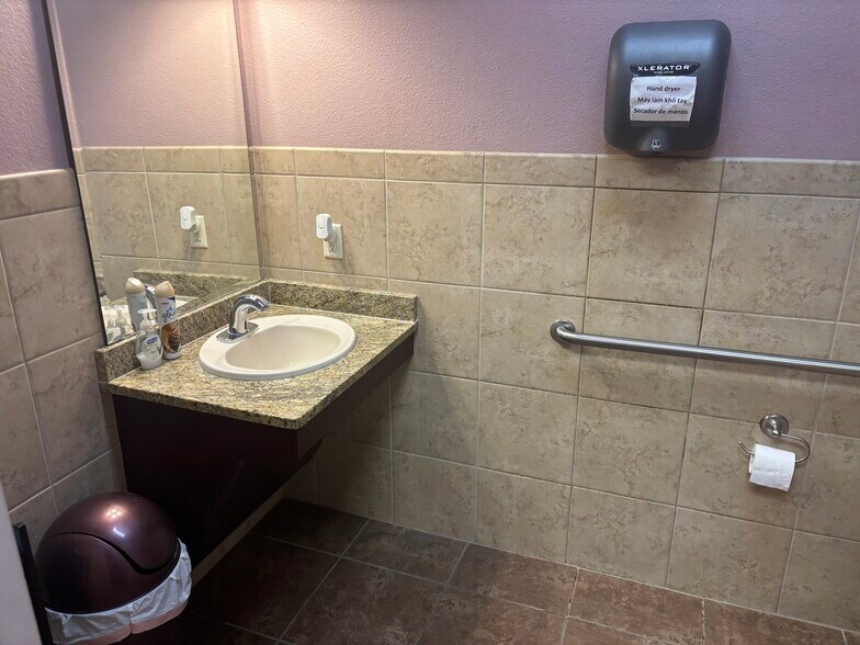 More Photos Of 3912 North Tarrant Pky, Fort Worth Medical For Lease