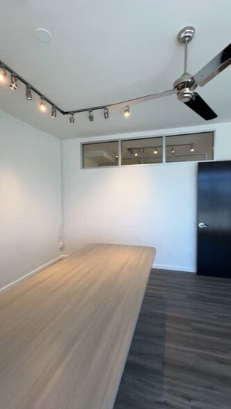 More Photos Of 444 Airport Blvd, Watsonville Light Distribution For Lease
