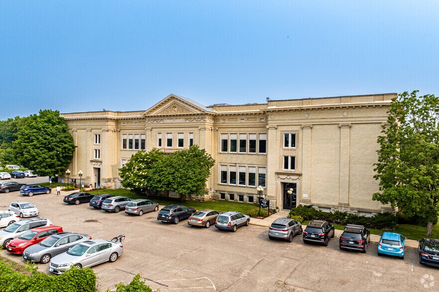 More Photos Of 1619 Dayton Ave, Saint Paul Medical For Lease