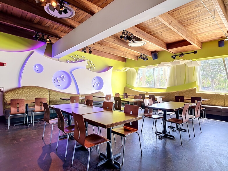 More Photos Of 220 N Williamson Blvd, Ormond Beach Restaurant For Sale