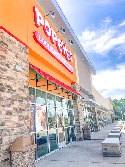 More Photos Of 3833 S Main St, Stafford General Retail For Sale