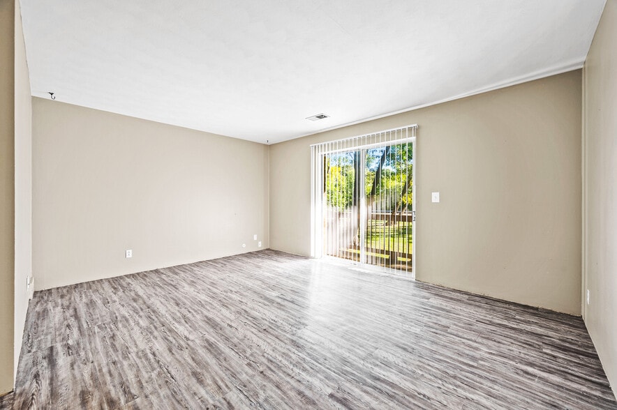 More Photos Of 2901-2979 W Cannes Dr, Peoria Apartments For Sale