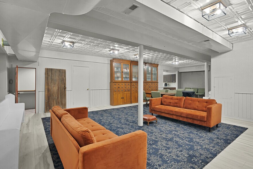 More Photos Of 30 Quarterline St, Newaygo Specialty For Sale