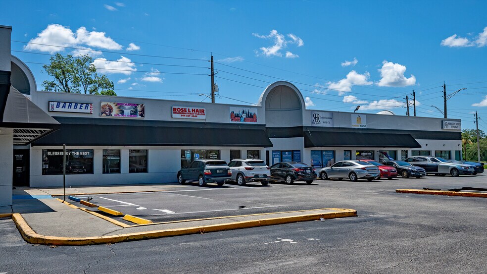 Primary Photo Of 6011-6025 103rd St, Jacksonville Unknown For Lease