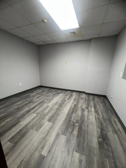 More Photos Of 18124 US-280, Dadeville Medical For Lease