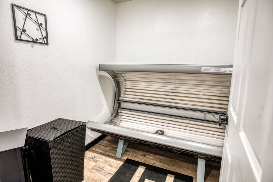 More Photos Of 2762 State Highway 21 E, Caldwell Warehouse For Lease