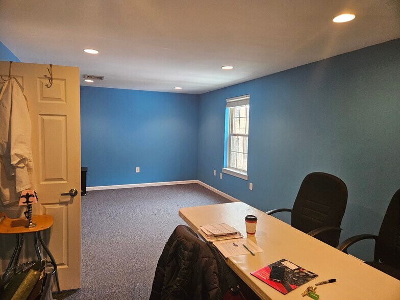 More Photos Of 124 E Broad St, Falls Church Office For Sale