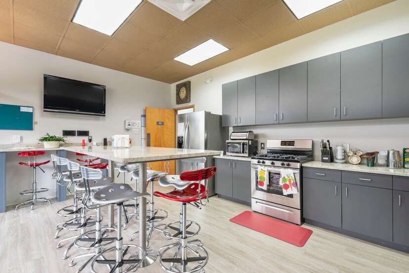 More Photos Of 3970 Rogers Bridge Rd, Duluth Office For Sale