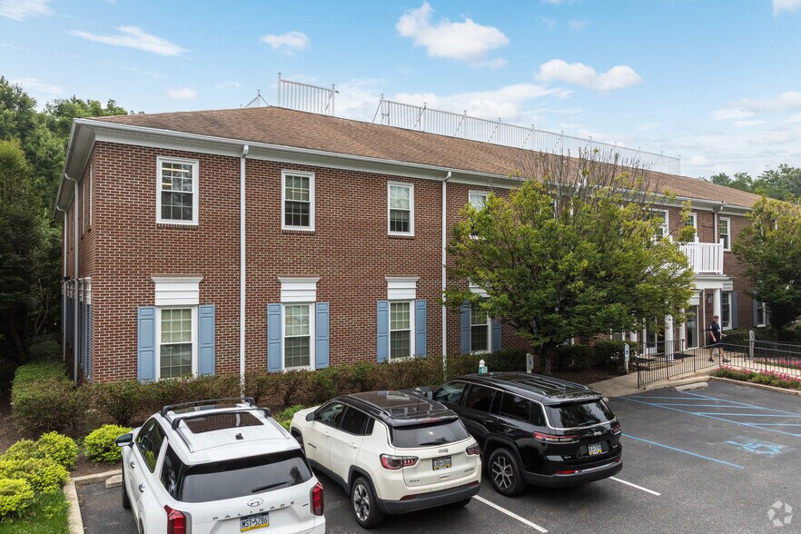 Primary Photo Of 112 Chesley Dr, Media Office For Lease