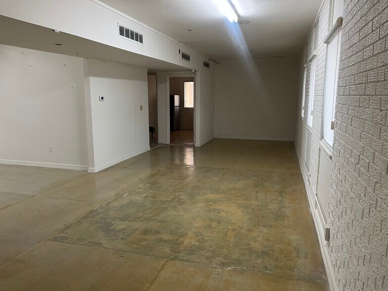 More Photos Of 6232 E Gateway Blvd, El Paso Freestanding For Lease