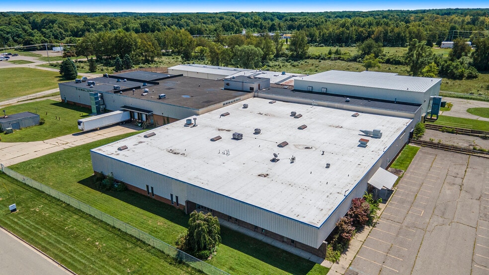 More Photos Of 205 Oliver Dr, Marshall Manufacturing For Sale