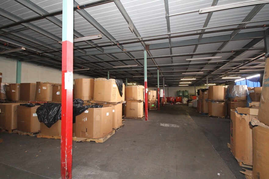 More Photos Of 444 Athol St, San Bernardino Warehouse For Sale