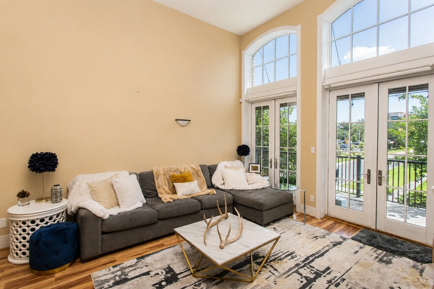 More Photos Of 45 S 9th Ave, Pensacola Office Residential For Sale
