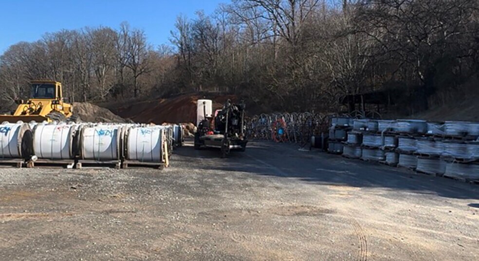 More Photos Of 725 W Highway 25 70, Dandridge Industrial For Sale