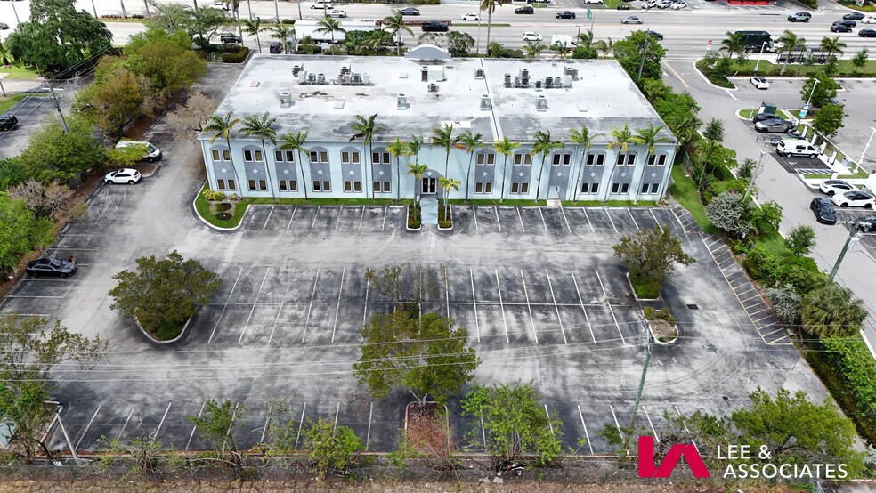 More Photos Of 6030 Hollywood Blvd, Pembroke Pines Medical For Lease