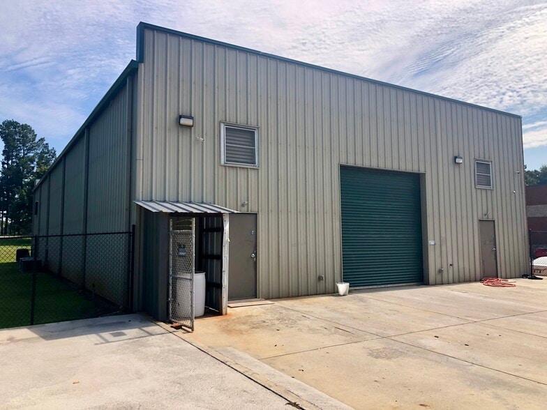 More Photos Of 173 H D Atha Rd, Monroe Industrial For Lease