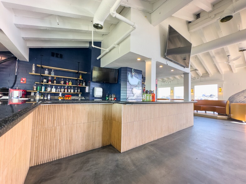 More Photos Of 2406 Newport Blvd, Newport Beach Restaurant For Lease