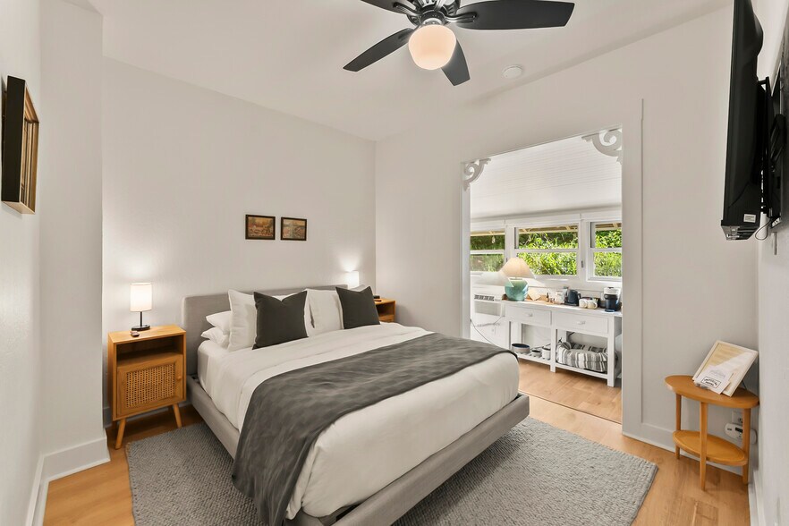 More Photos Of 14202 S State Highway 49, Amador City Hotel For Sale
