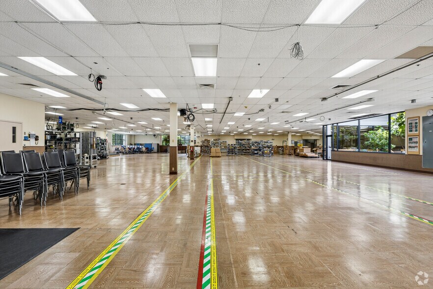 More Photos Of 1 Redcom Ctr, Victor Office For Sale