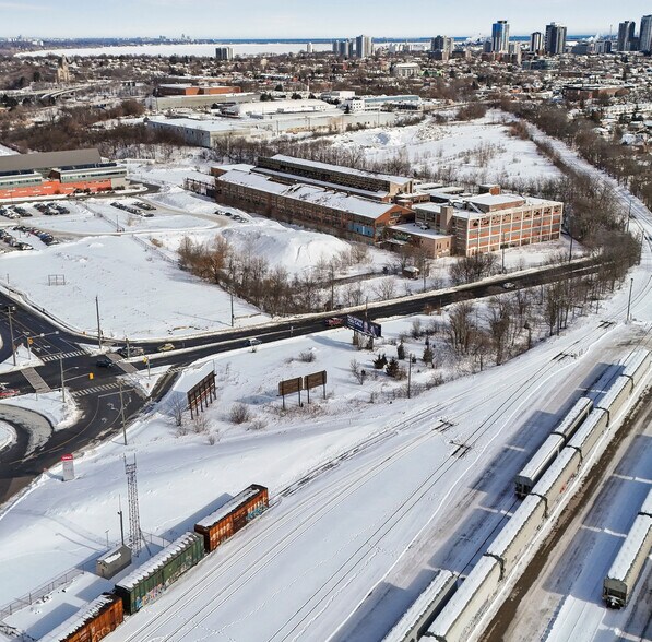 Primary Photo Of 611 Aberdeen Av, Hamilton Land For Sale