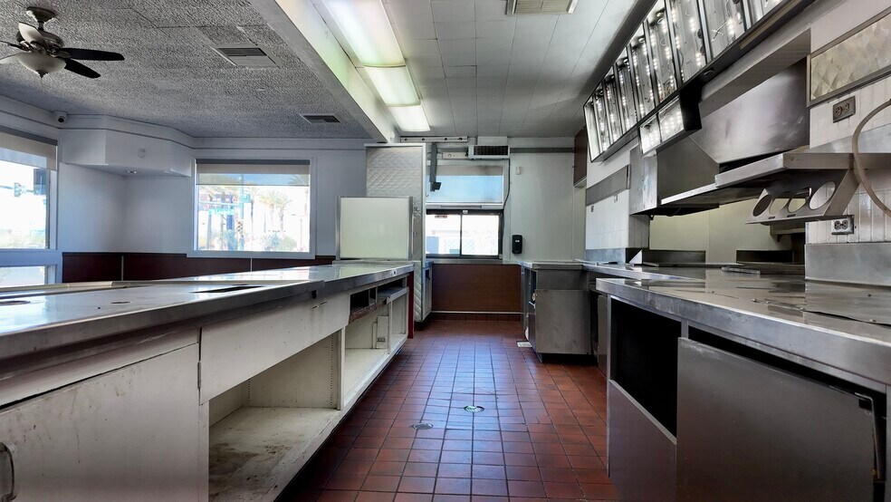 More Photos Of 2001 S Las Vegas Blvd, Las Vegas Fast Food For Lease