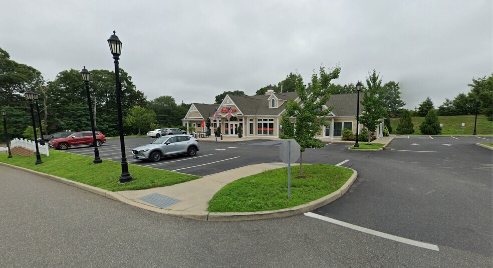 More Photos Of 117 Terry Rd, Smithtown Freestanding For Sale