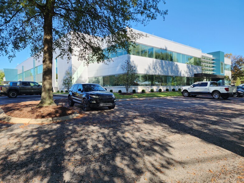 Primary Photo Of 308 Mallory Station Rd, Franklin Office For Sale