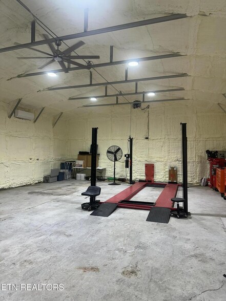 More Photos Of 145 Providence Rd, Cumberland Gap Warehouse For Sale