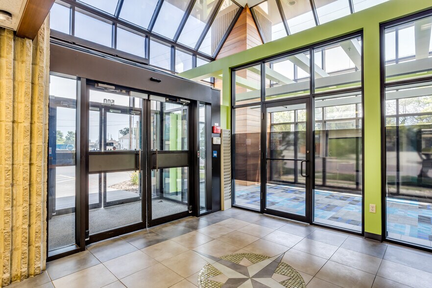 More Photos Of 500 W 1st Ave, Hutchinson Office For Sale