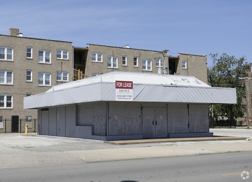 More Photos Of 2626 E 79th St, Chicago Restaurant For Lease