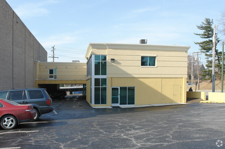 More Photos Of 1517 Reisterstown Rd, Pikesville Coworking Space