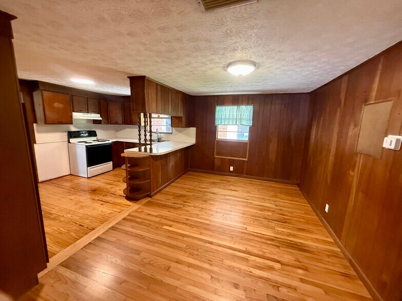More Photos Of 86050 Pages Dairy Rd, Yulee Office For Lease