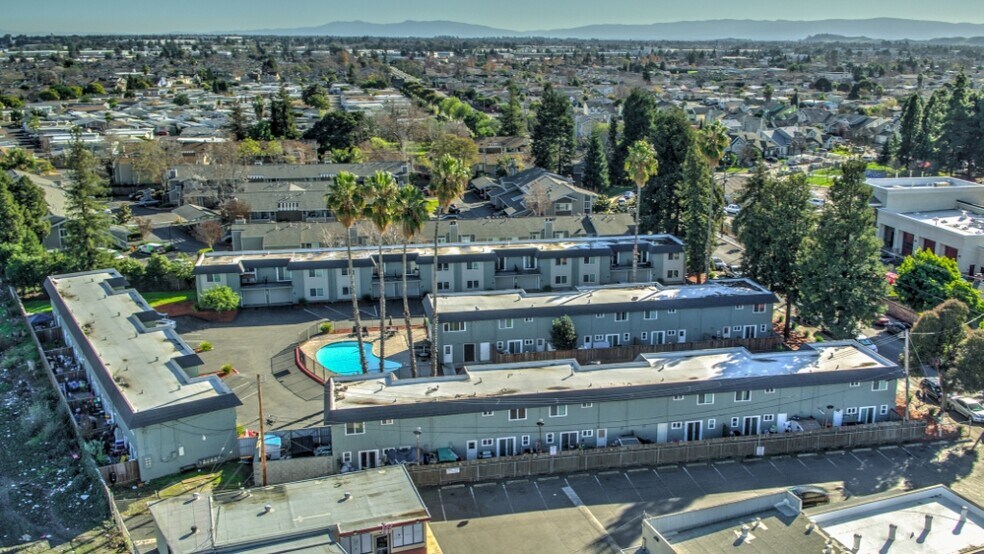 More Photos Of 28222 Lustig Ct, Hayward Apartments For Sale