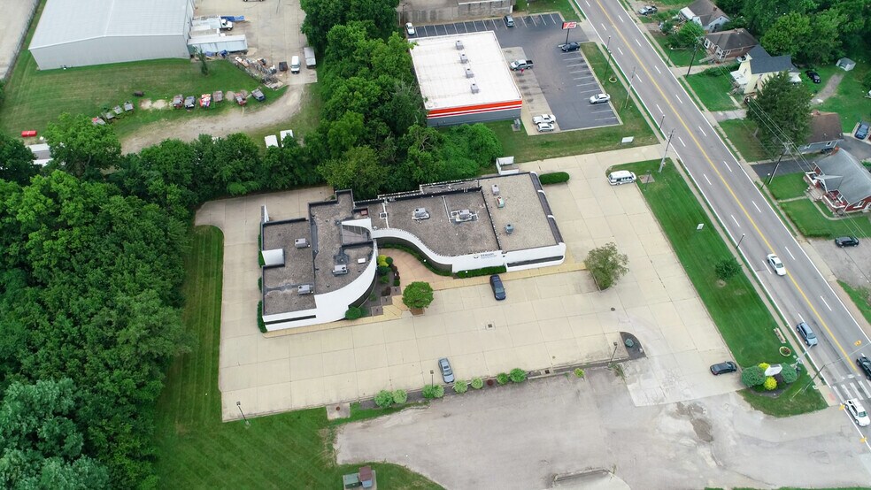 More Photos Of 10190-10198 Springfield Pike, Cincinnati Medical For Sale