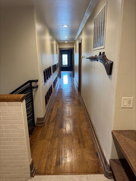 More Photos Of 1414 14th St, Plano Office For Lease